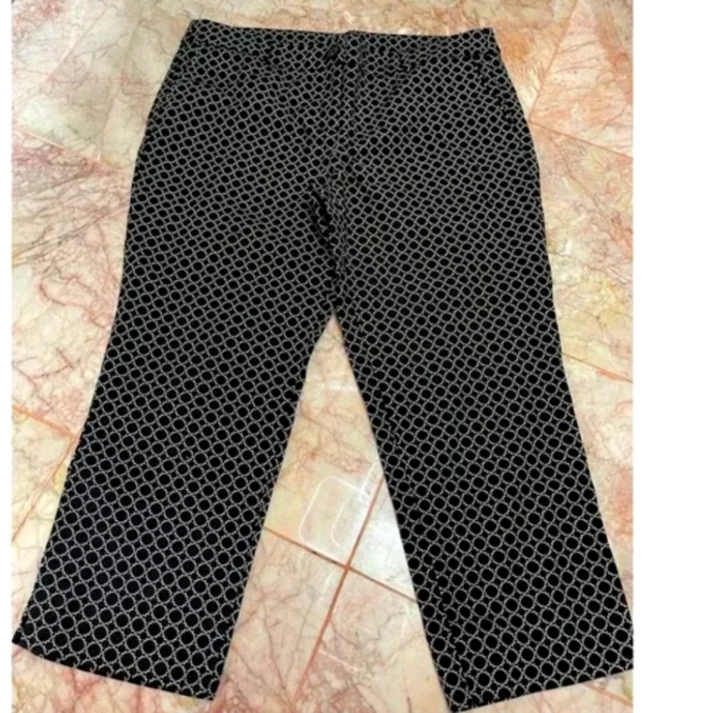 Hilary Radley Dress Capris